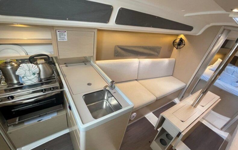 Beneteau Oceanis 30.1 | Peanut