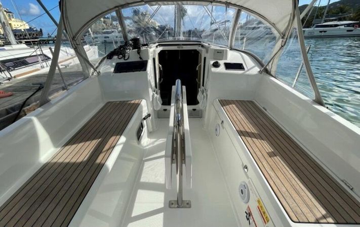 Beneteau Oceanis 30.1 | Peanut
