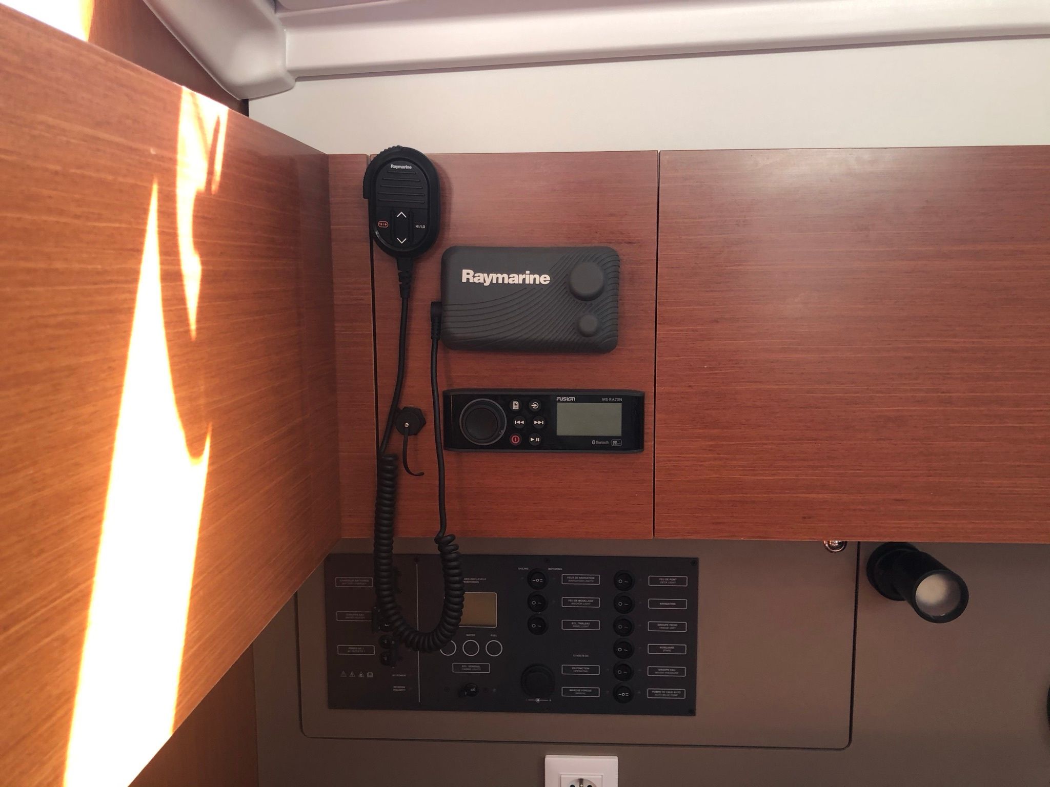 Beneteau Oceanis 38.1 | Rania