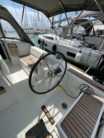 Beneteau Oceanis 38.1 | Rania