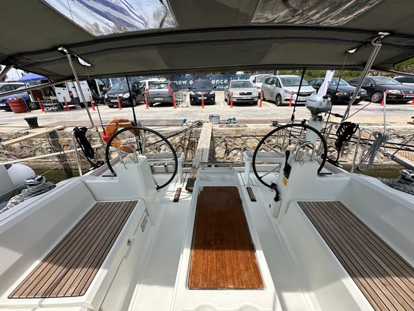 Beneteau Oceanis 38.1 | Rania