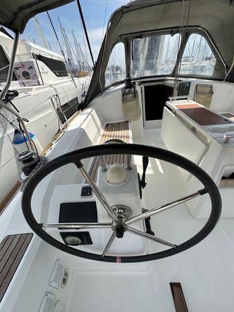 Beneteau Oceanis 38.1 | Rania