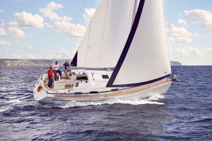 Bavaria Cruiser 46 | Joyful Wind
