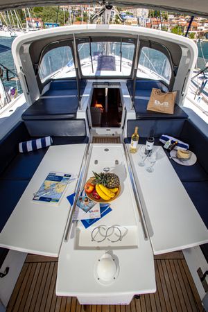 Beneteau Oceanis 51.1 | Brando