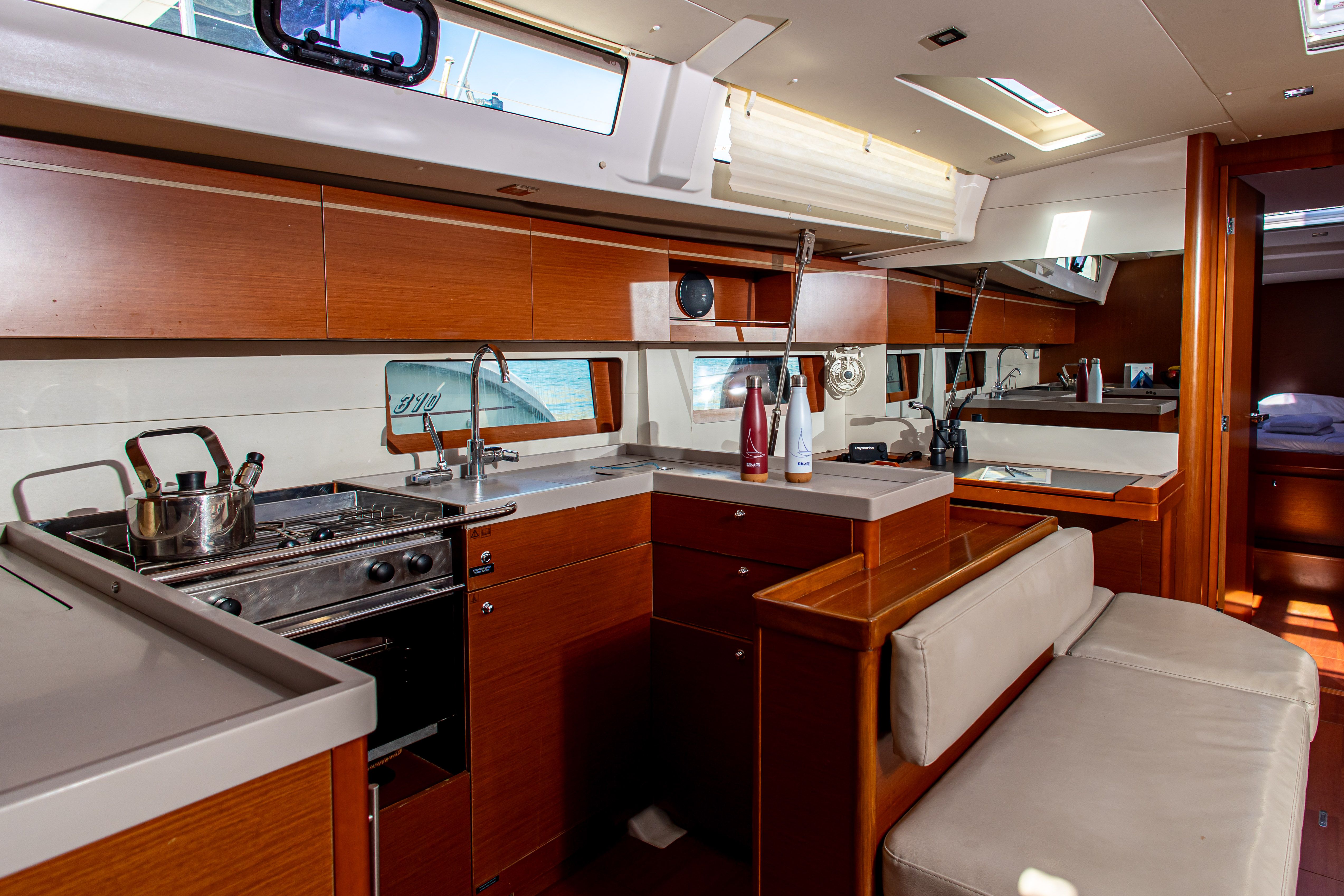 Beneteau Oceanis 51.1 | Brando
