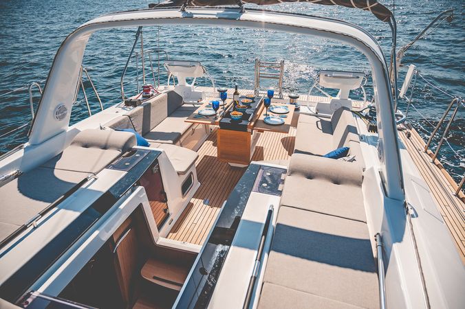 Beneteau Oceanis 55 | Axis Mundi