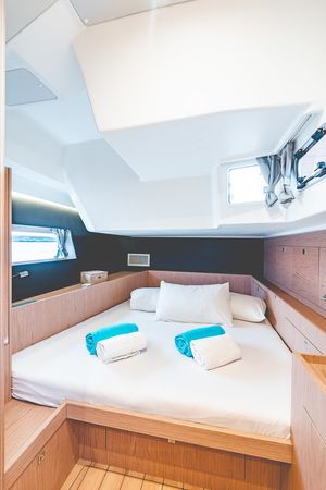 Beneteau Oceanis 55 | Axis Mundi