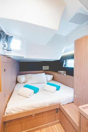 Beneteau Oceanis 55 | Axis Mundi