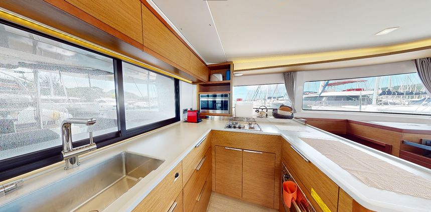 Lagoon 46 | Manureva