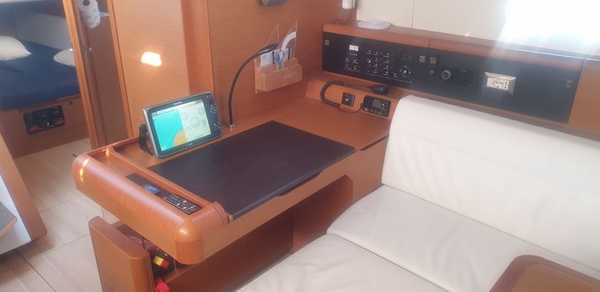 Jeanneau Sun Odyssey 519 | In a Silent Way