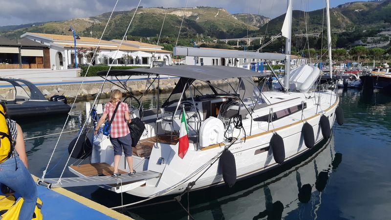 Jeanneau Sun Odyssey 519 | In a Silent Way