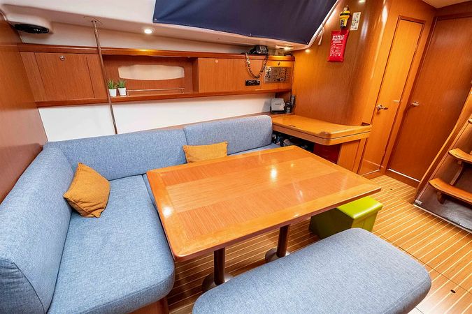 Beneteau Oceanis 43 | Starcat