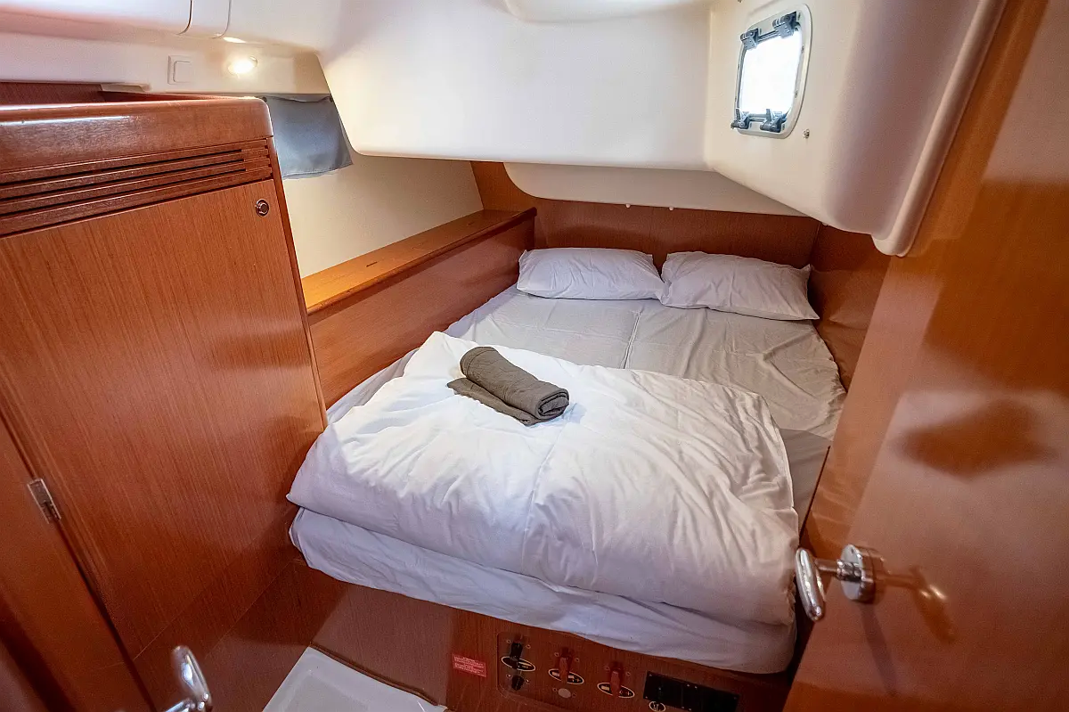 Beneteau Oceanis 43 | Starcat