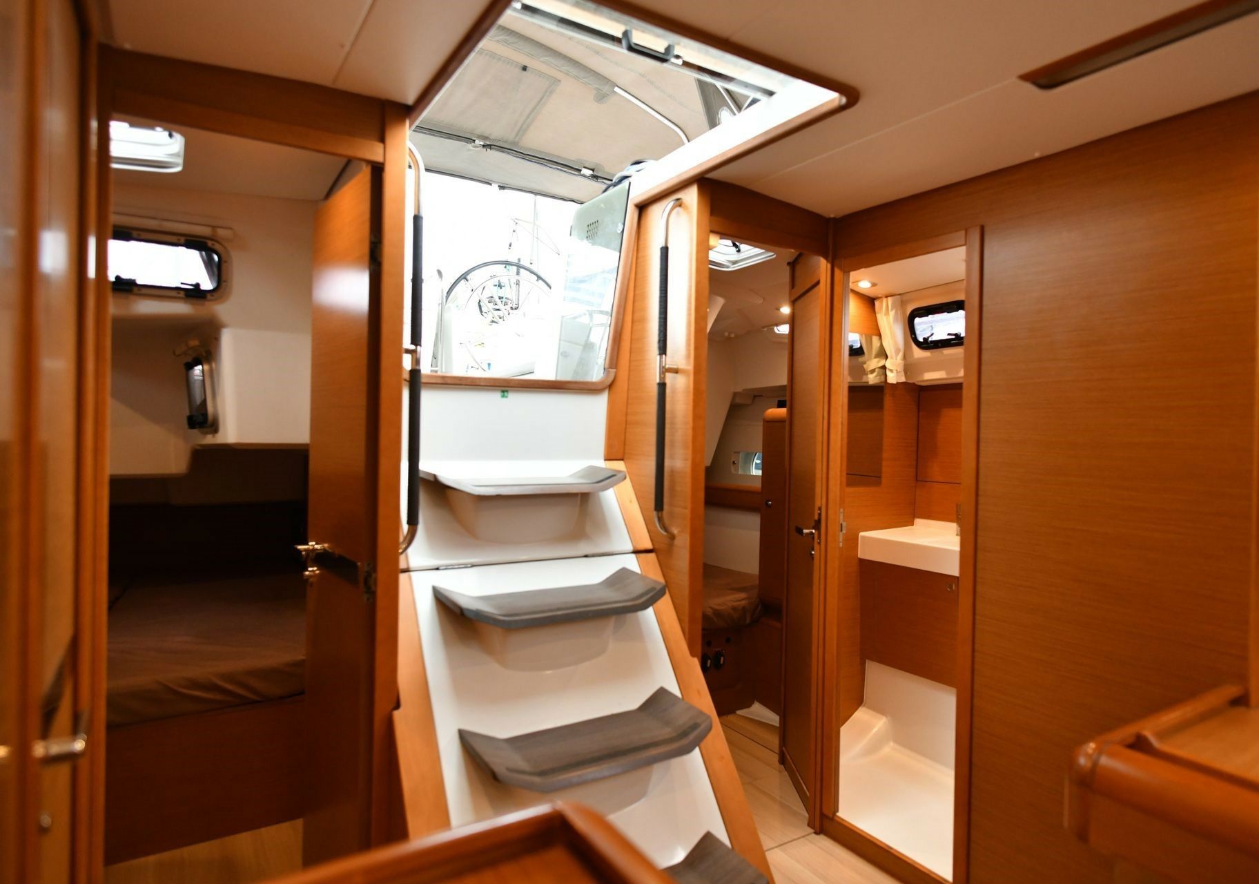Jeanneau Sun Odyssey 519 | Eva