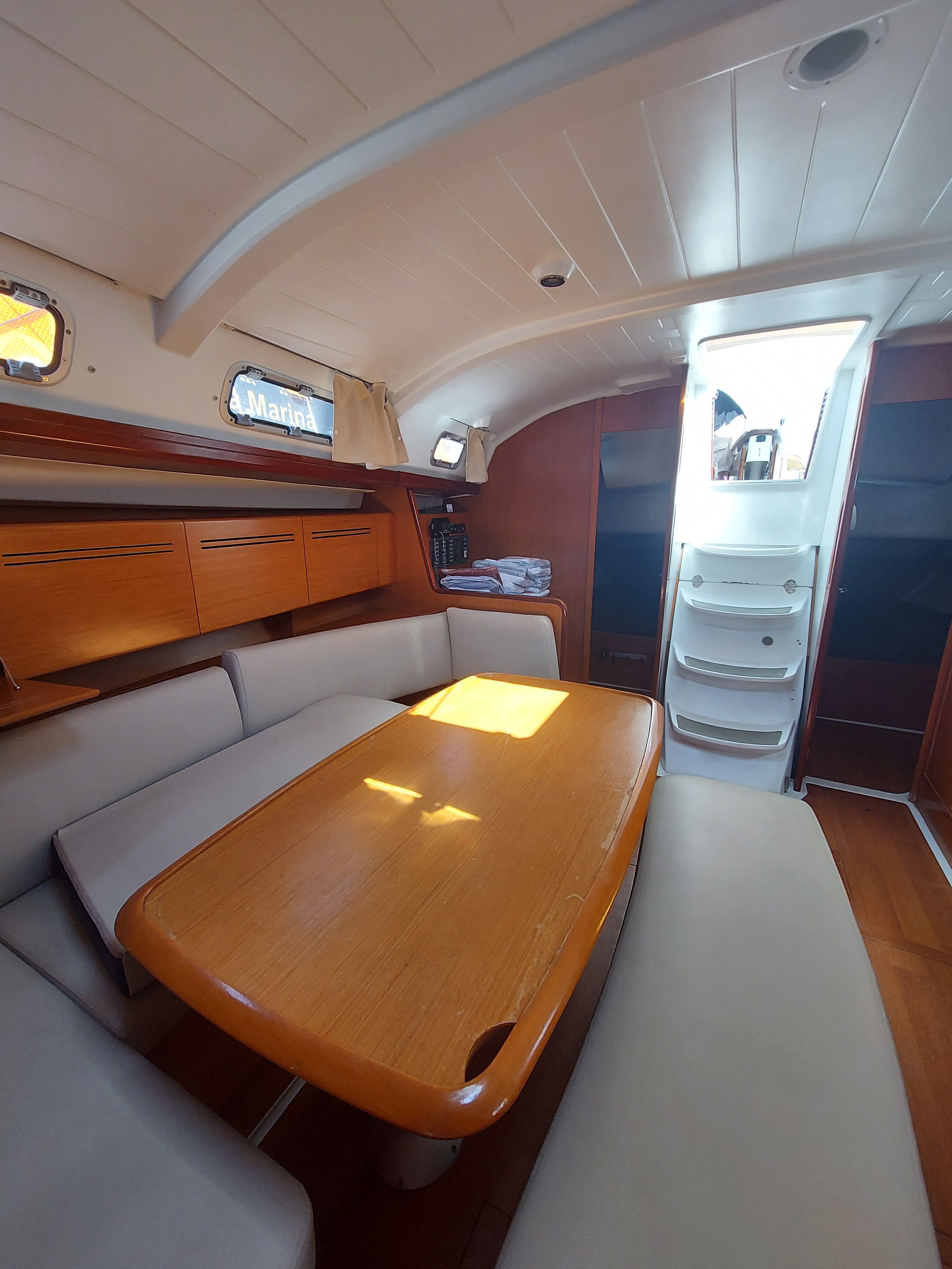Beneteau Cyclades 43.4 | Aloe Uno
