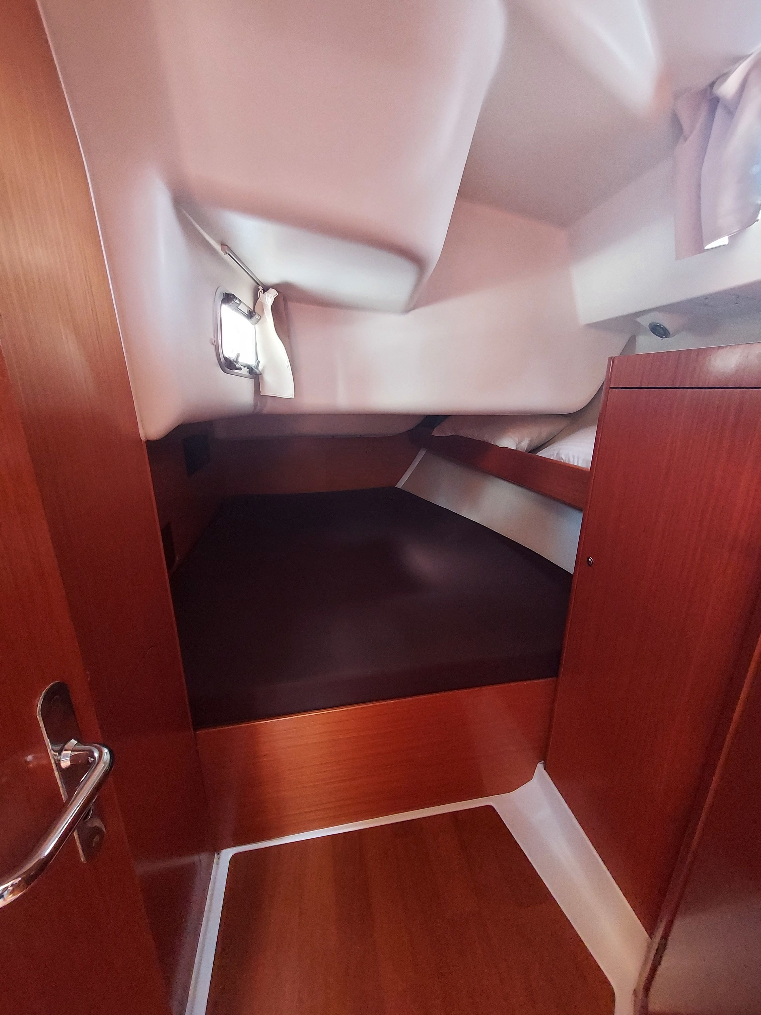 Beneteau Cyclades 43.4 | Aloe Uno