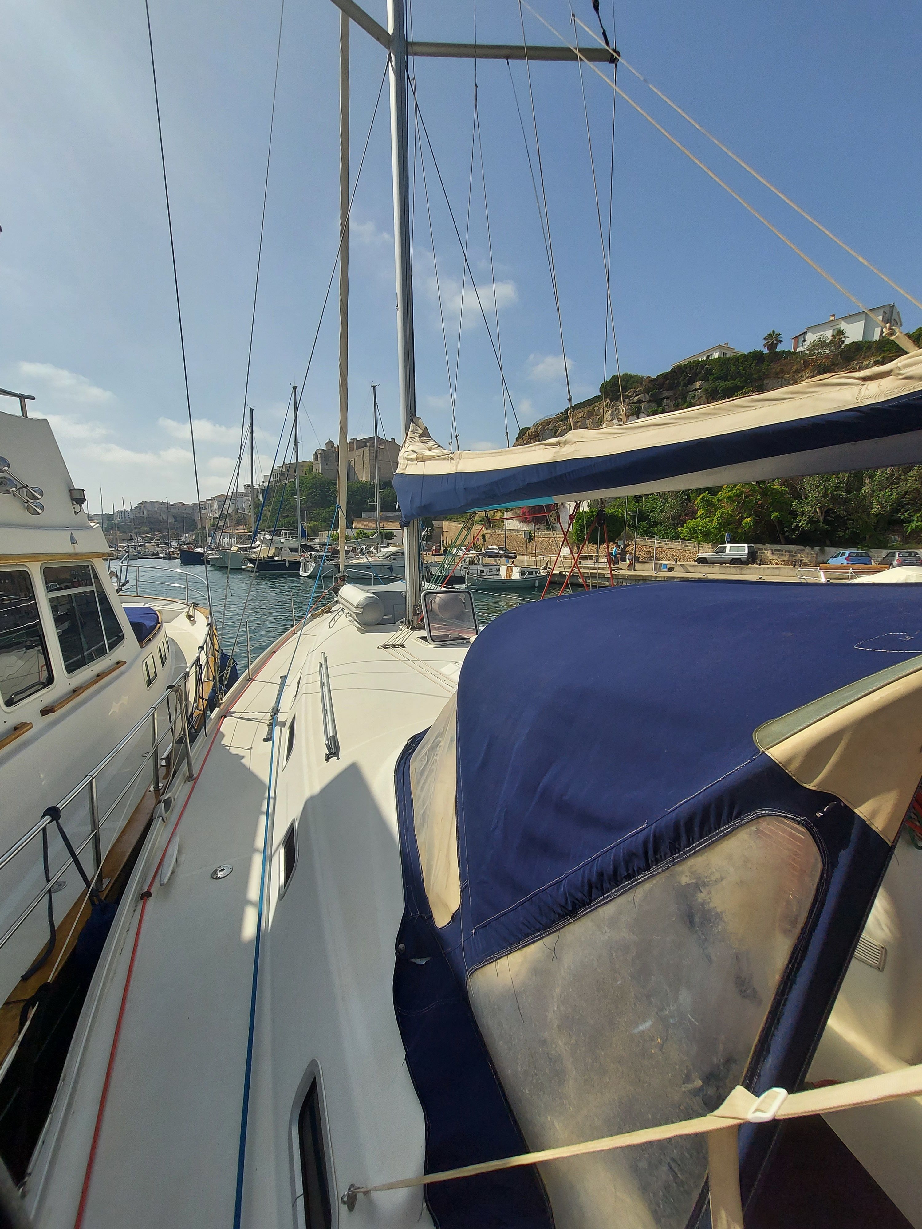 Beneteau Cyclades 43.4 | Aloe Uno