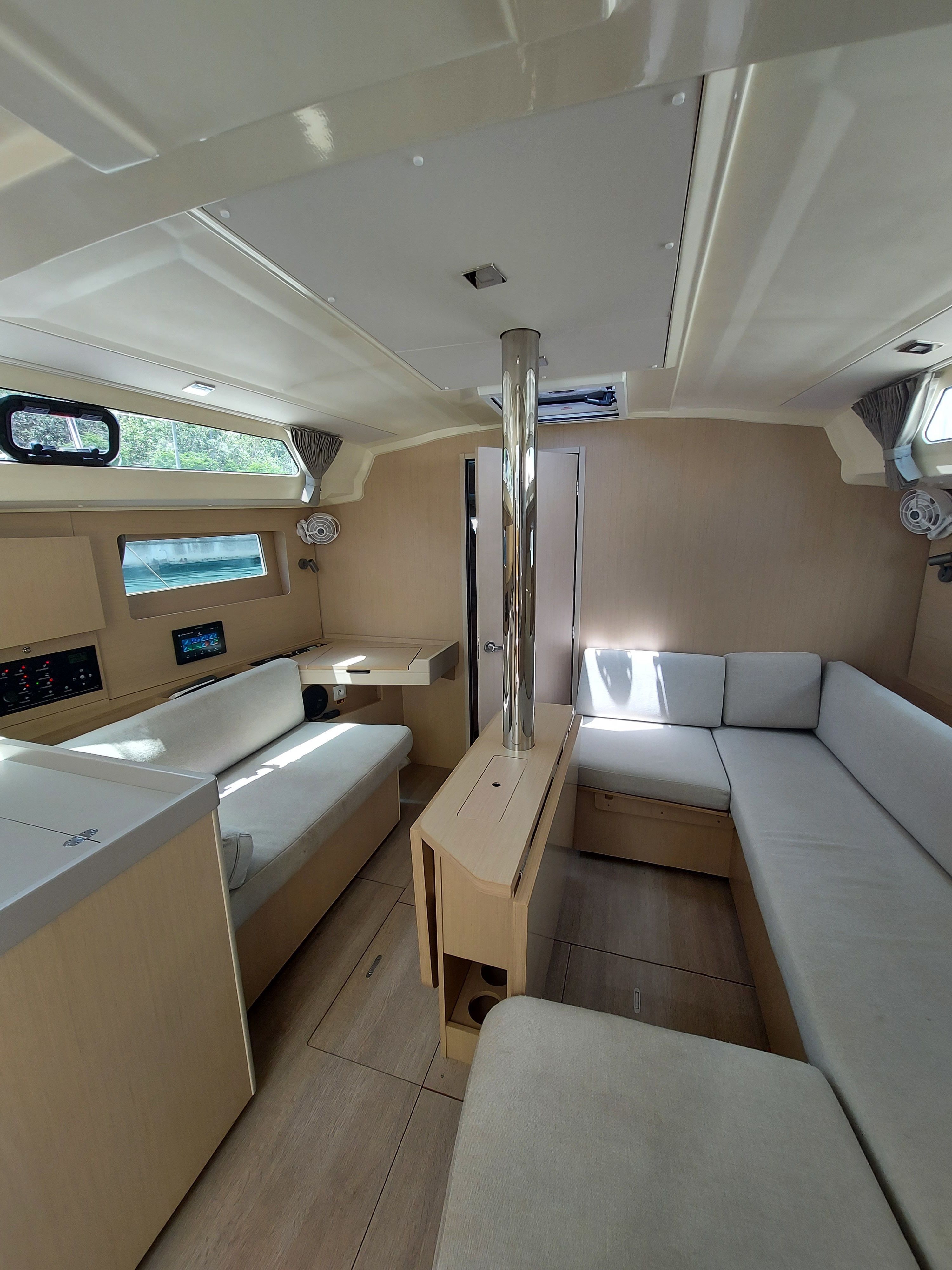 Beneteau Oceanis 41.1 | Barbanegra