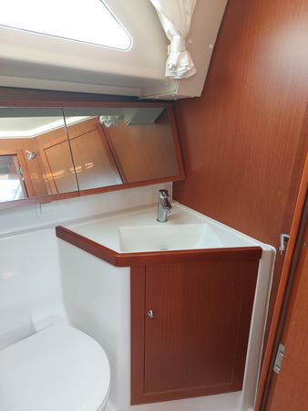 Beneteau Oceanis 41.1 | Barbarroja