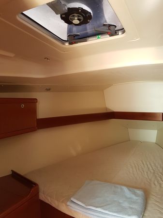 Beneteau Oceanis 37 | Boreas Dos