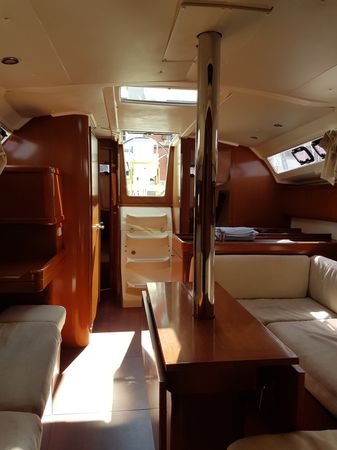 Beneteau Oceanis 37 | Boreas Dos