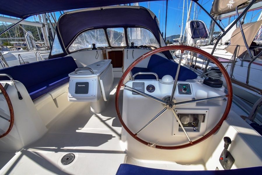 Beneteau Cyclades 43.4 | Blondie