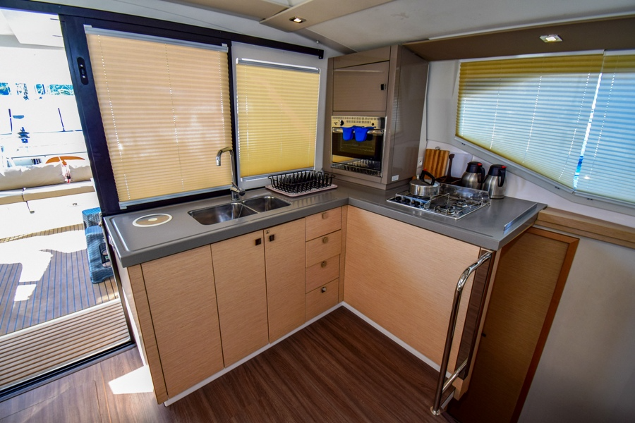 Fountaine Pajot Lucia 40 | Amber