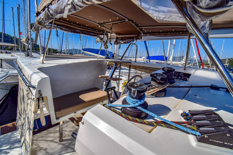 Fountaine Pajot Lucia 40 | Amber