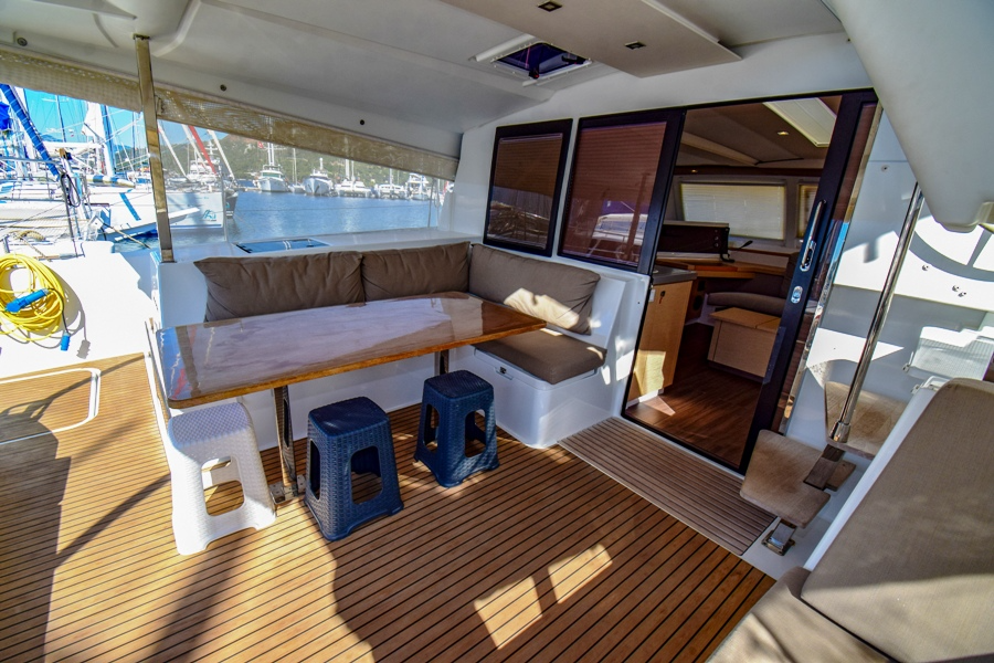 Fountaine Pajot Lucia 40 | Amber