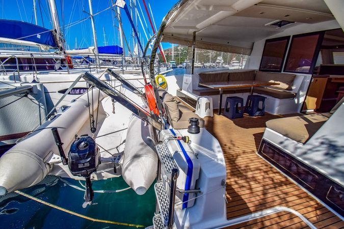 Fountaine Pajot Lucia 40 | Amber