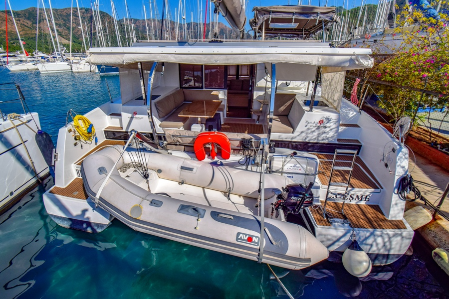 Fountaine Pajot Lucia 40 | Amber