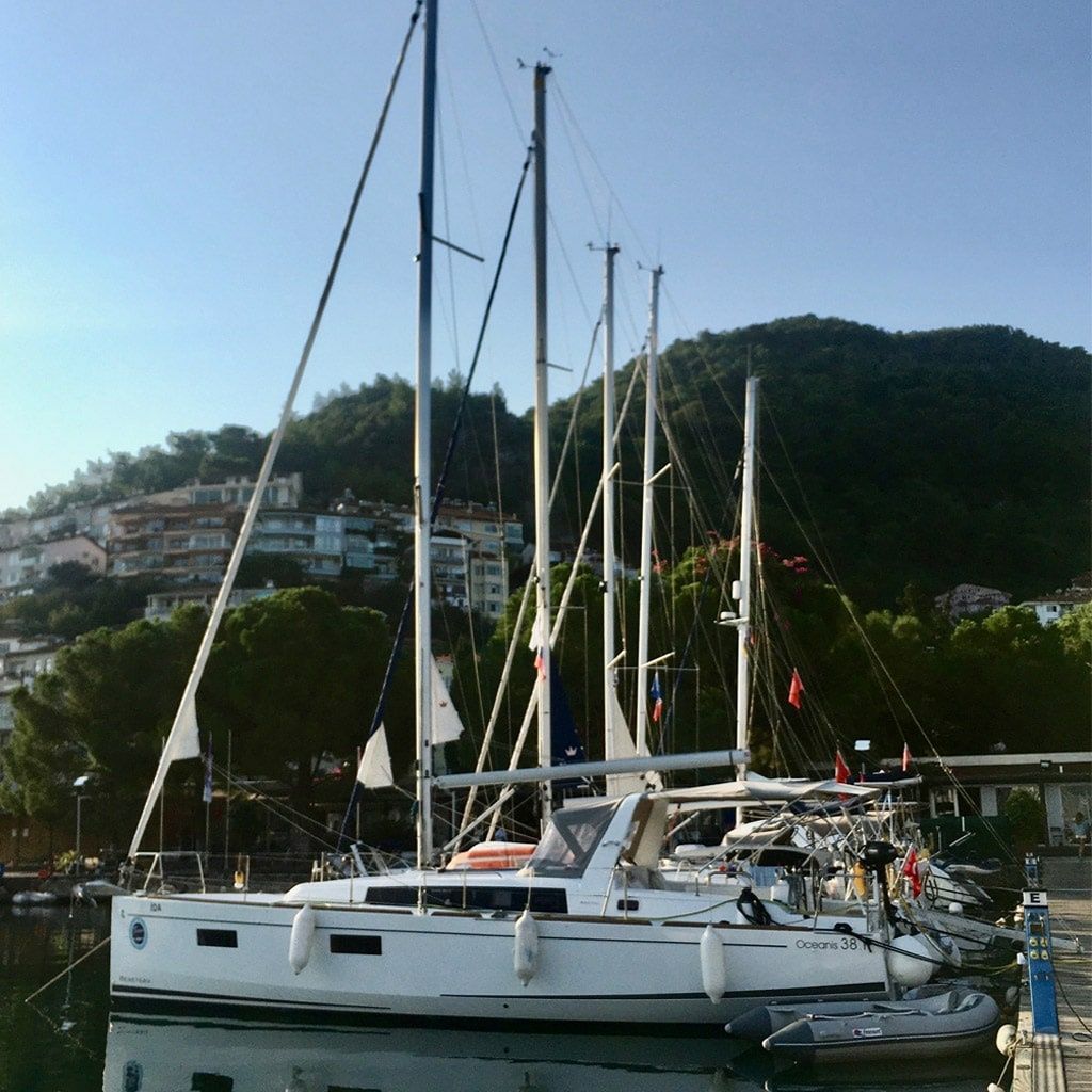 Beneteau Oceanis 38 | Ida