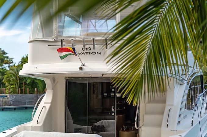 Silverton Ovation 52 | Life of Riley