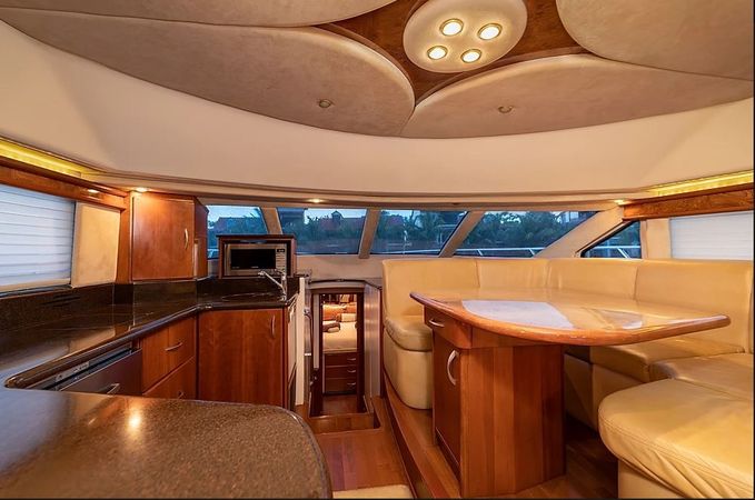 Silverton Ovation 52 | Life of Riley