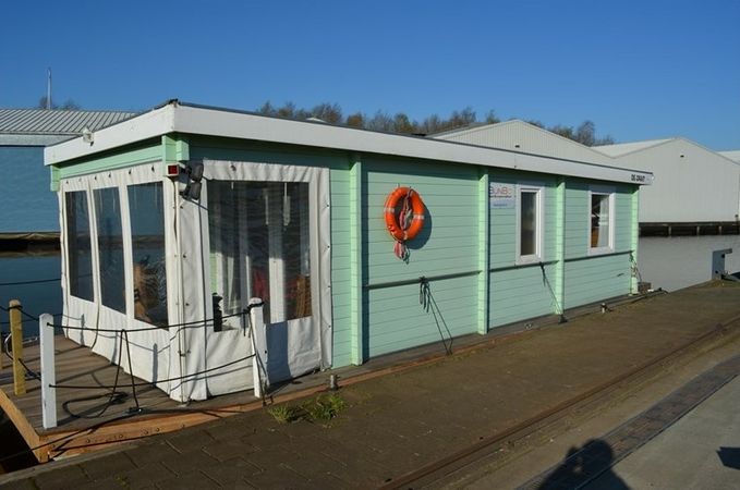 BunBo II | Houseboat