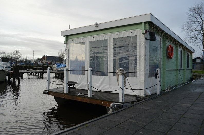 BunBo II | Houseboat