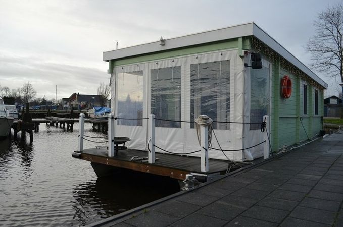 BunBo II | Houseboat
