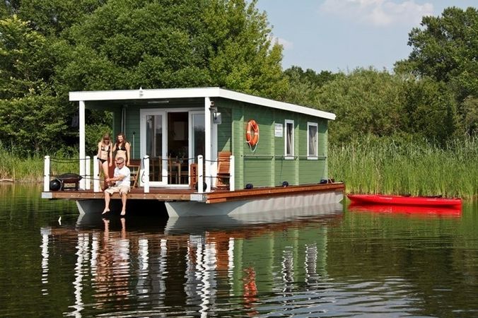 BunBo II | Houseboat