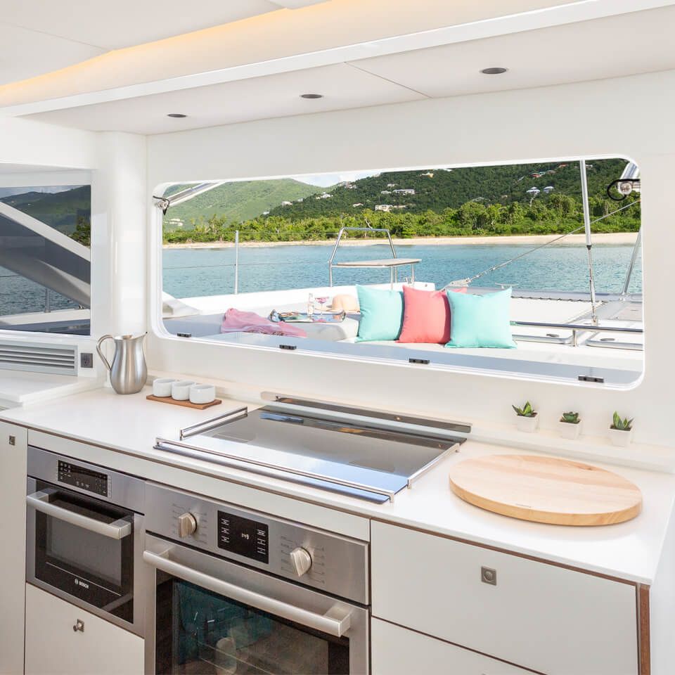 Voyage 590 Electric | Summer Breez