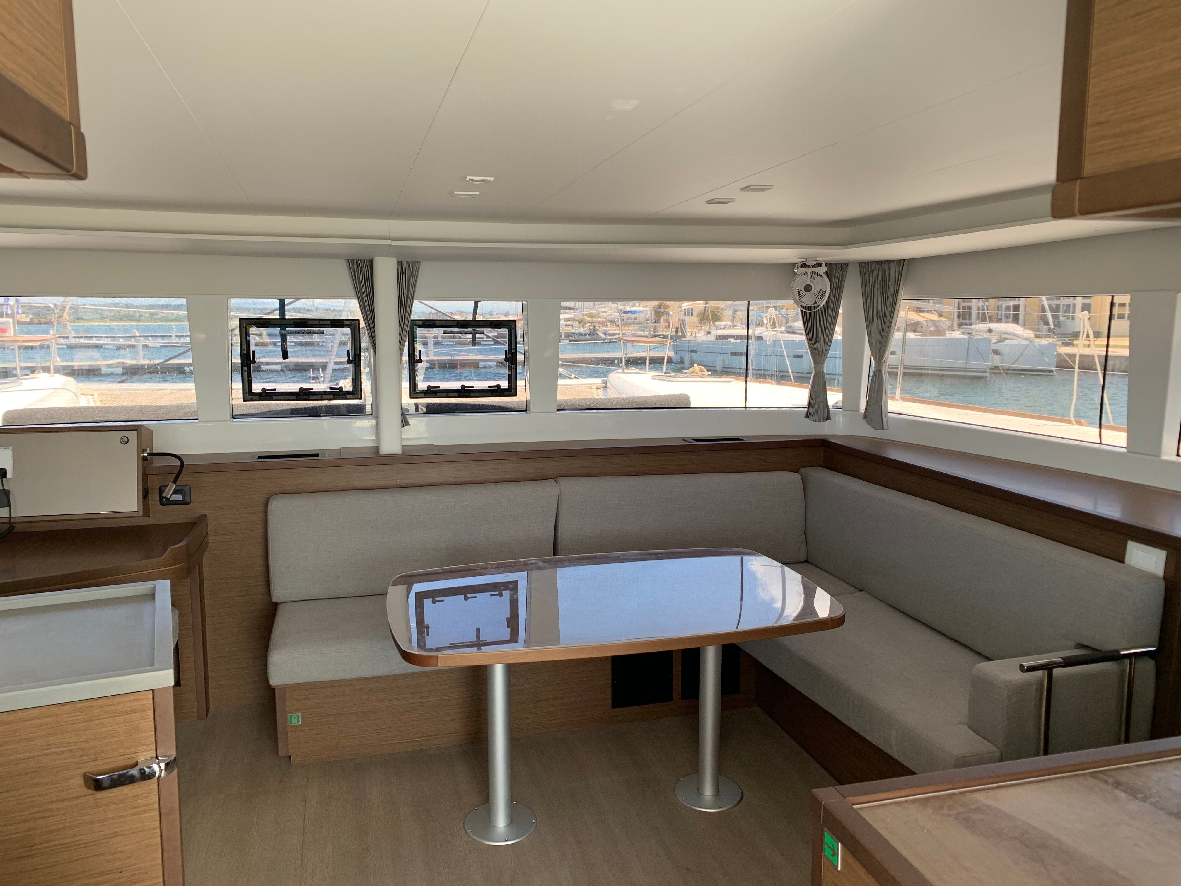 Lagoon 450 F | Annangel