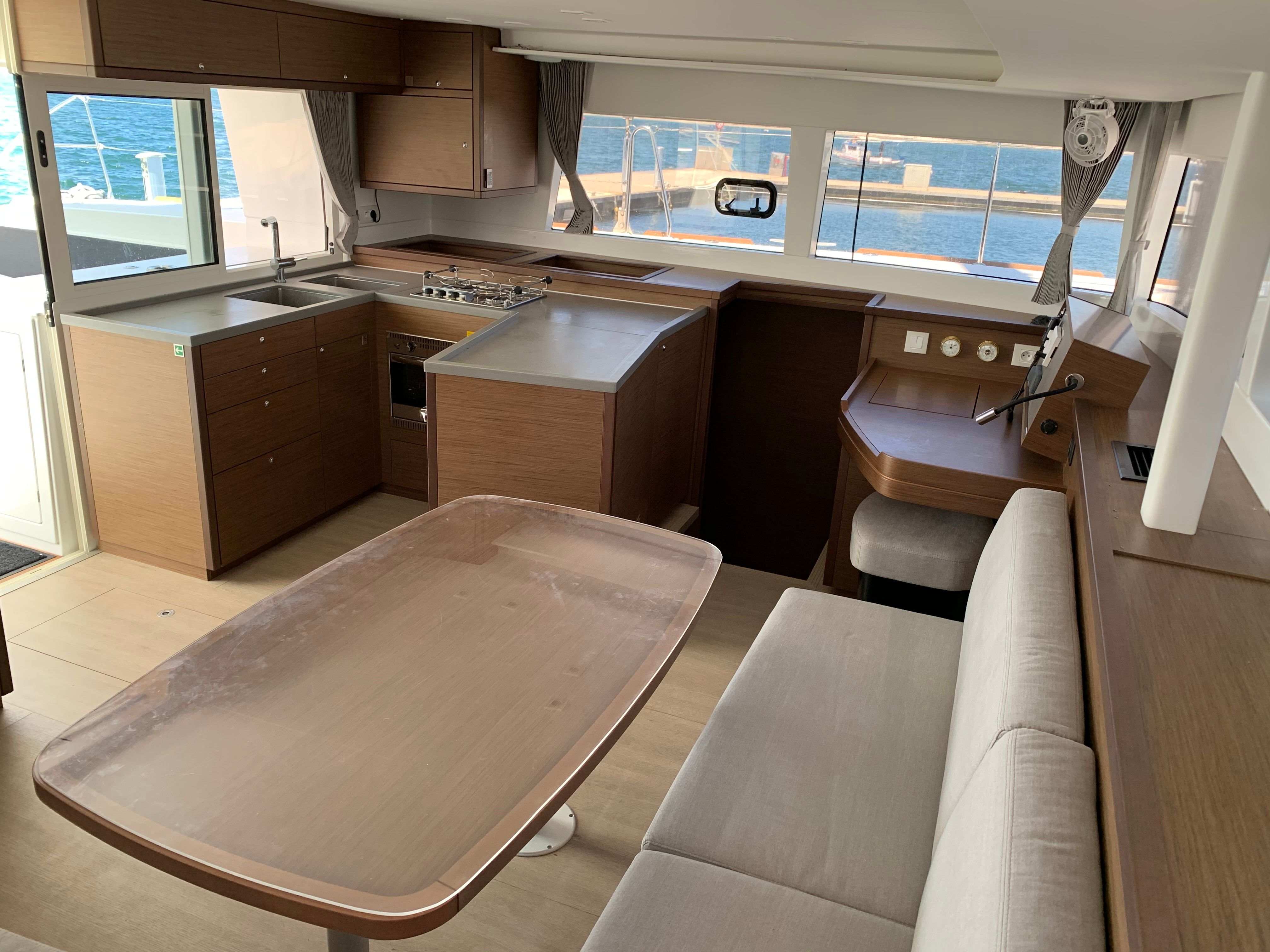 Lagoon 450 F | Annangel