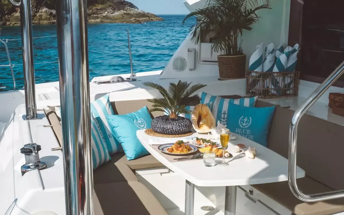 Lagoon 421 | Blue Lagoon