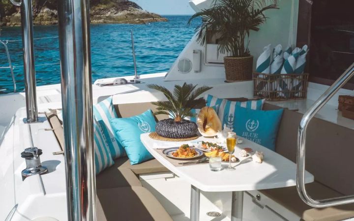 Lagoon 421 | Blue Lagoon