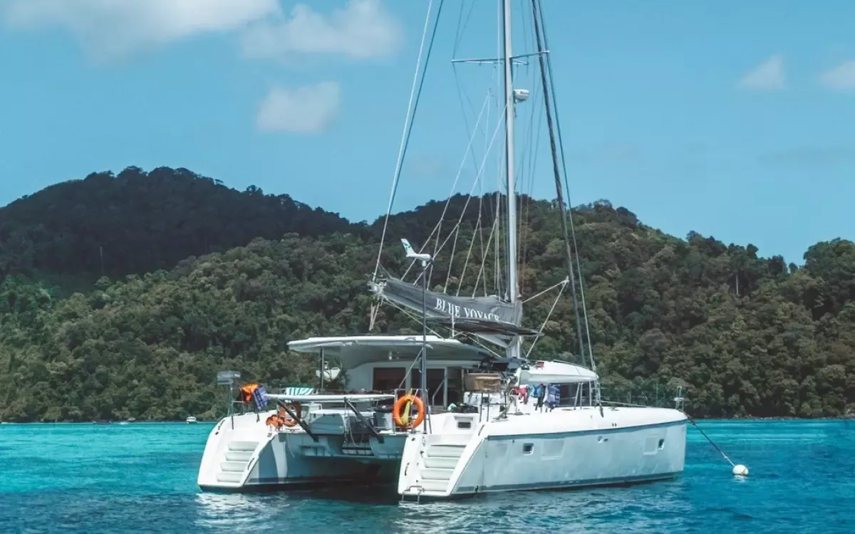 Lagoon 421 | Blue Lagoon