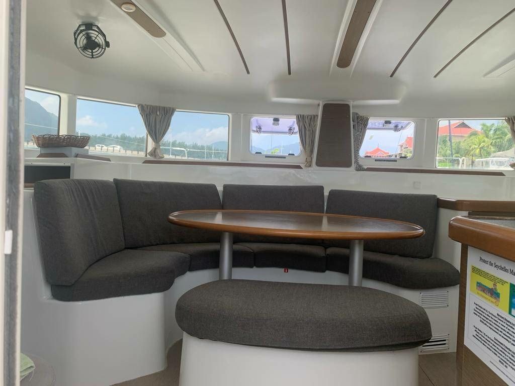 Lagoon 380 S2 | Pampero