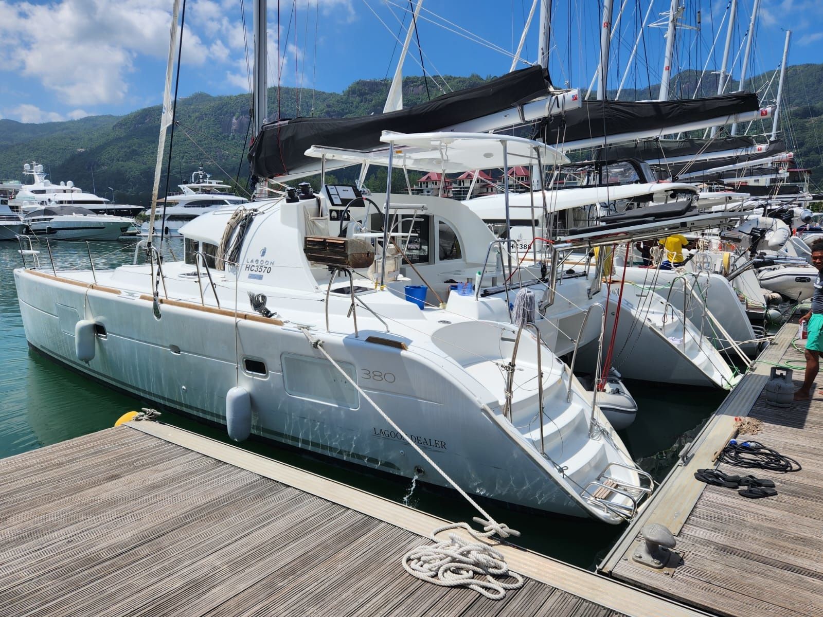 Lagoon 380 S2 | Papanga