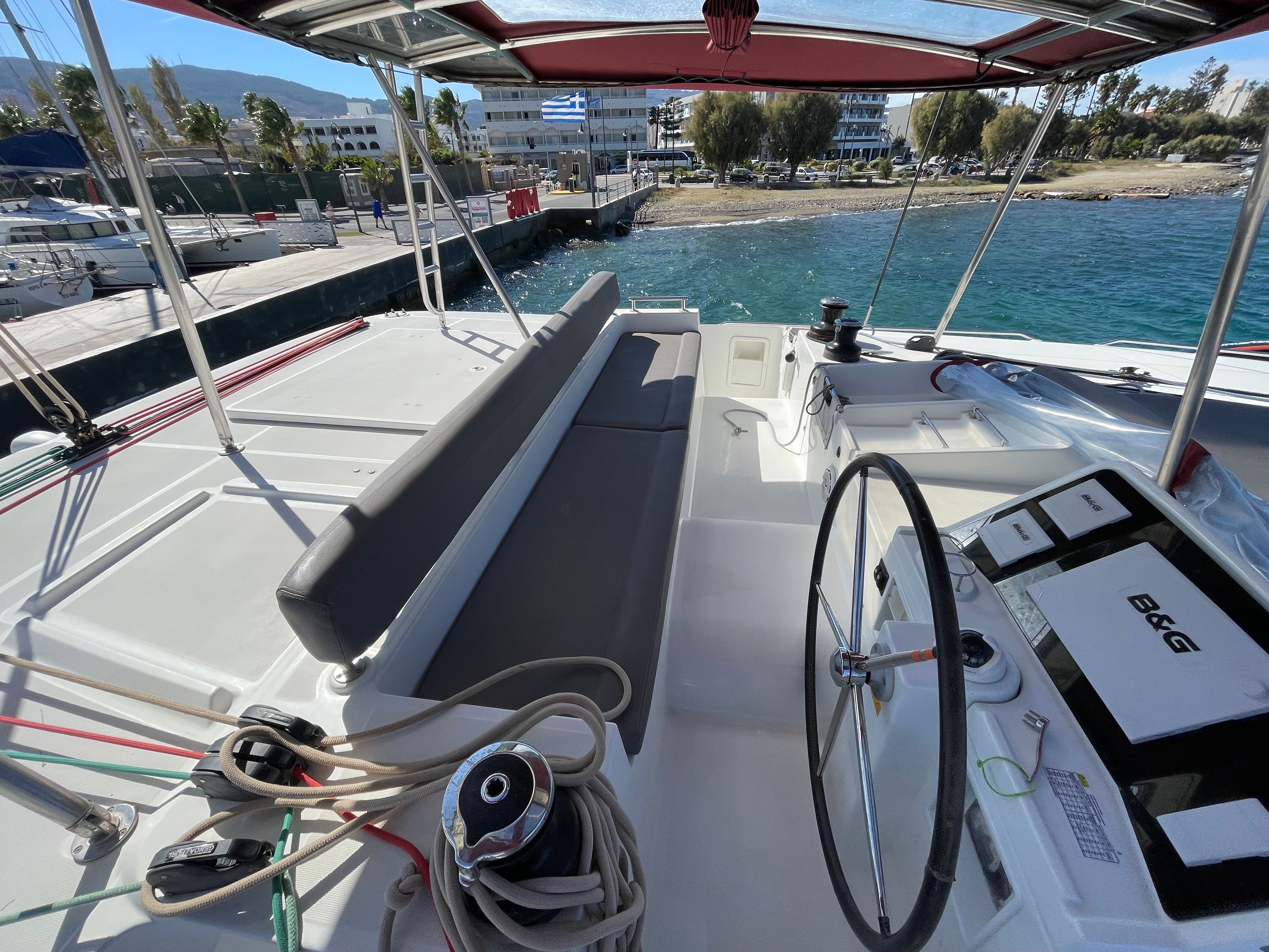 Lagoon 450 F | Sea Breeze