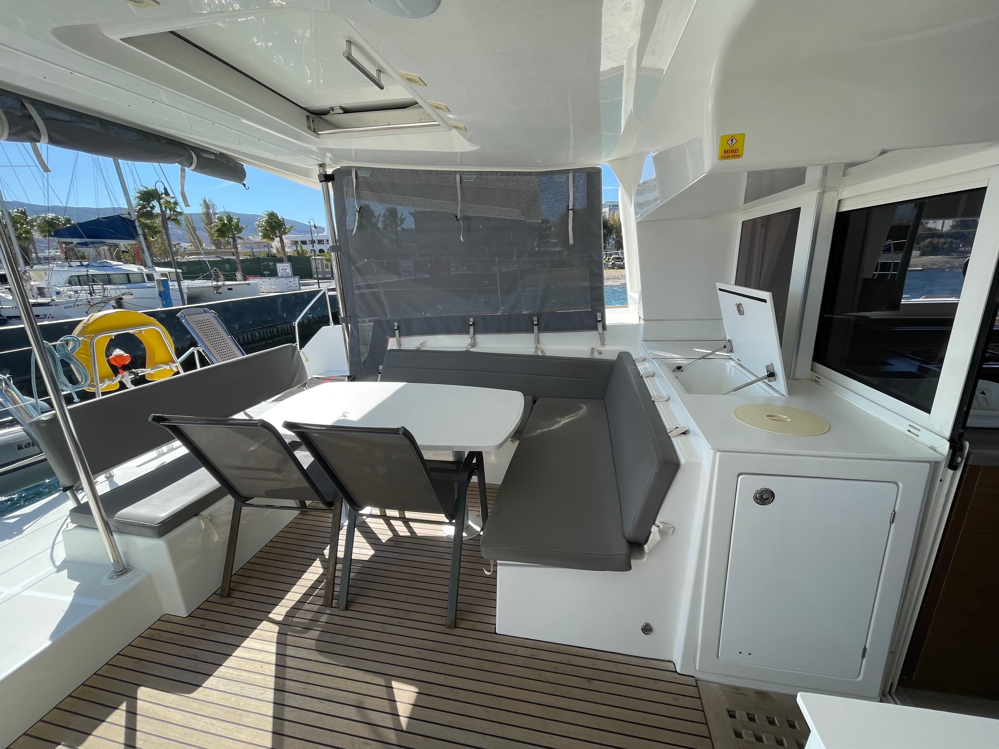 Lagoon 450 F | Sea Breeze