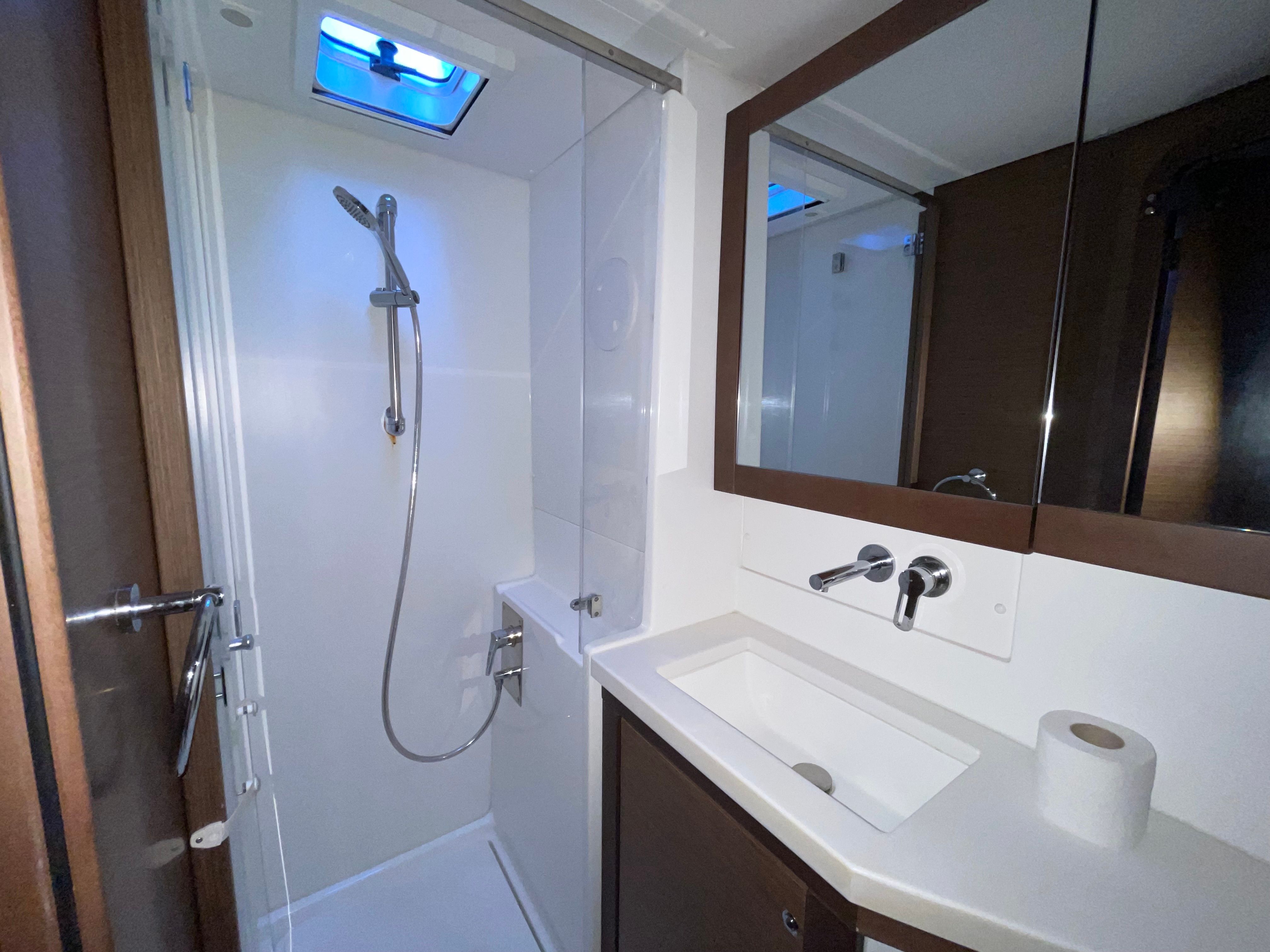 Lagoon 450 F | Sea Breeze