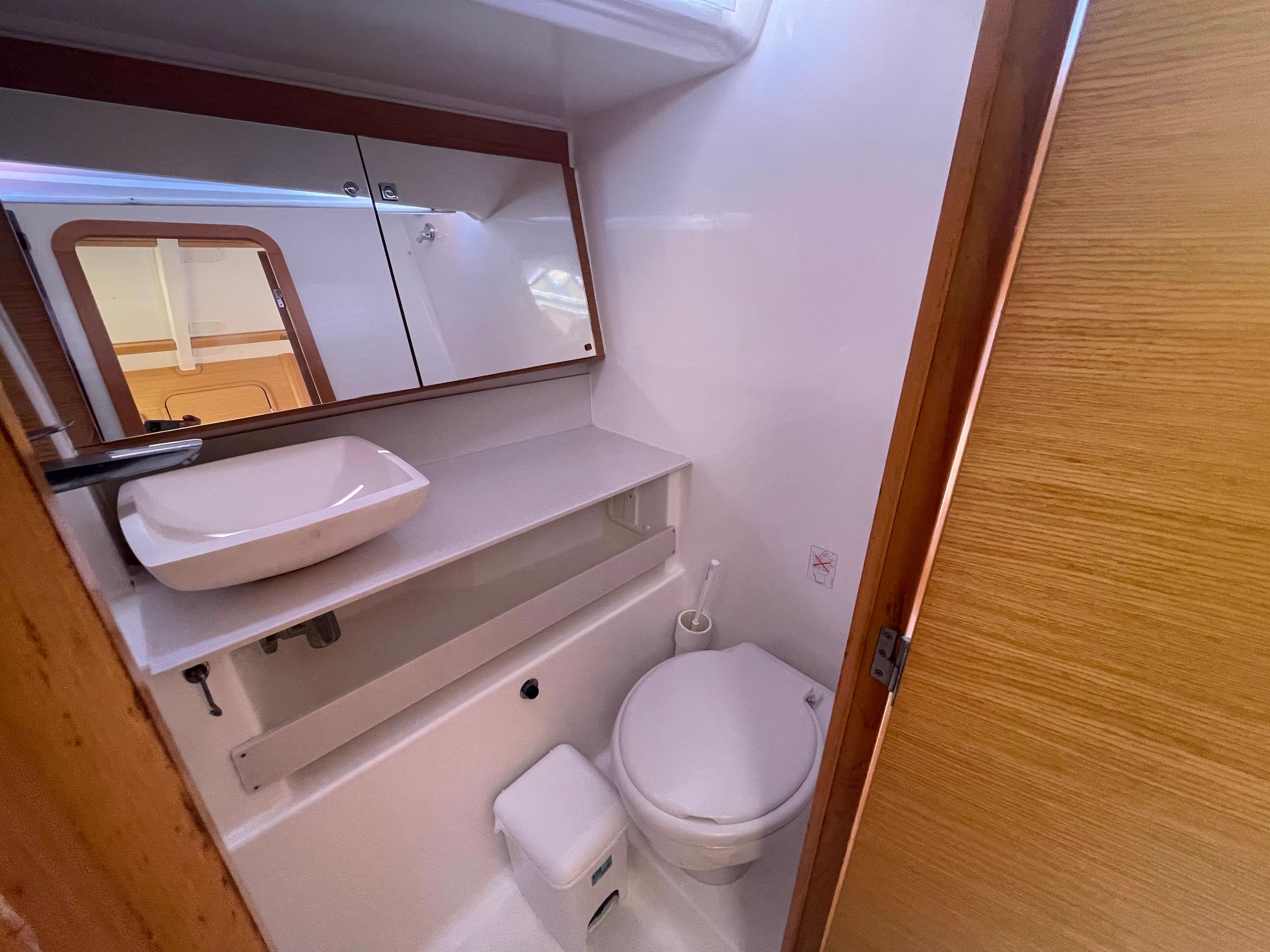 Dufour 430 | Blue Moon 2